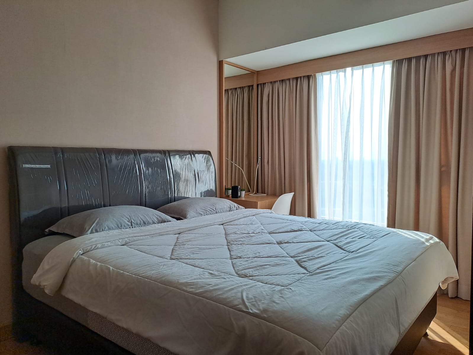 Unit 1 BR Disewakan Fully Furnished di Apartemen Orange County Lippo Cikarang